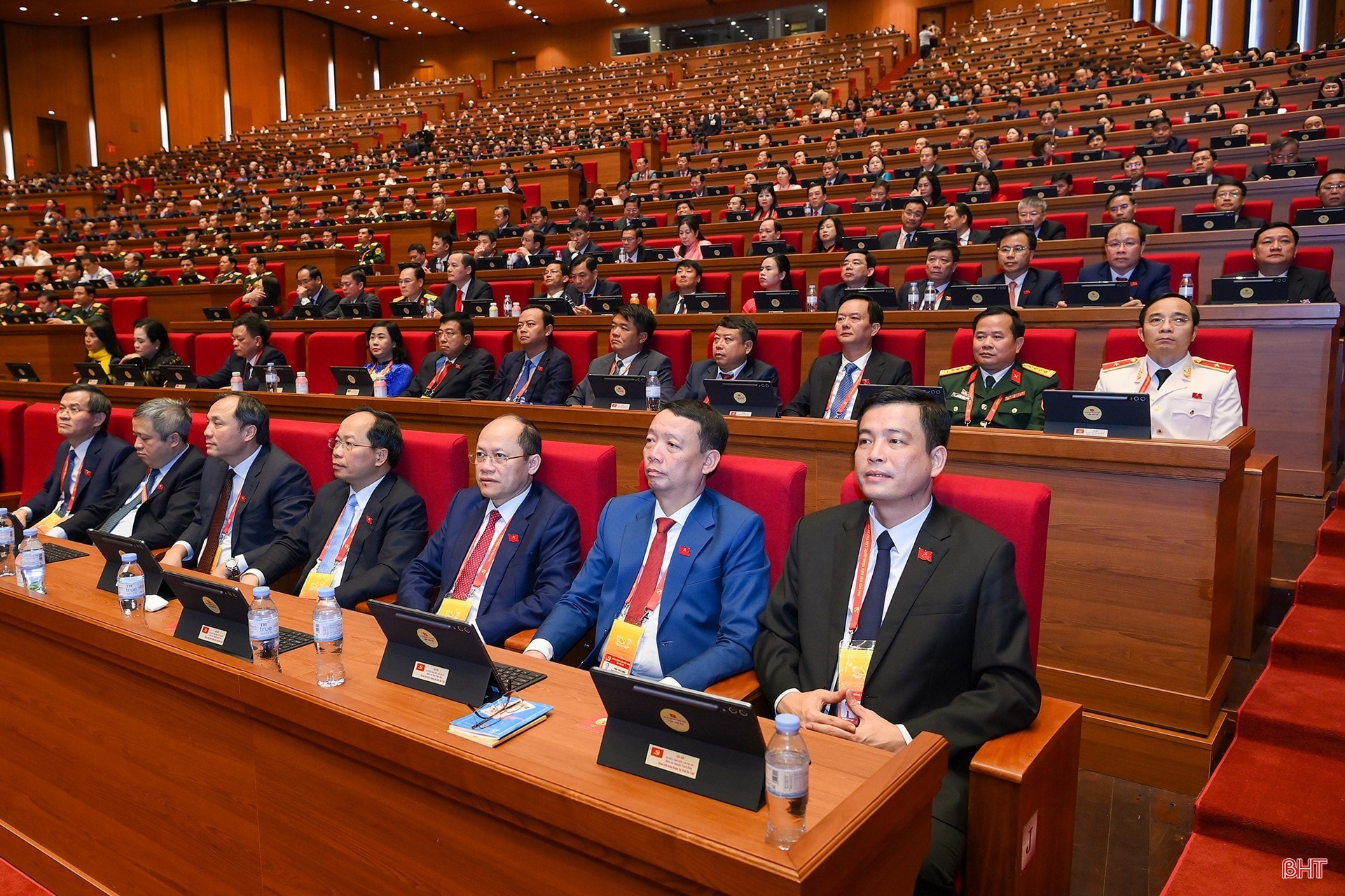 Đoàn đại biểu tỉnh Hà Tĩnh dự Đại hội XIV của Đảng.