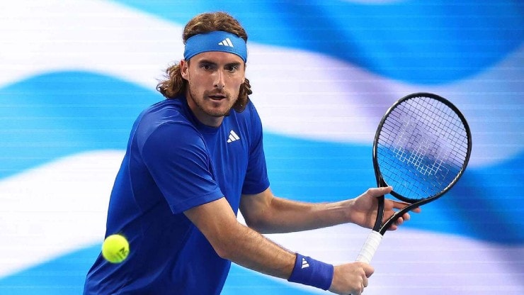 Stefanos Tsitsipas đang nỗ lực tìm lại phong độ cao nhất trên sân cứng