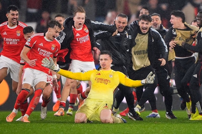 Anatoliy Trubin trong màu áo Benfica tại Champions League