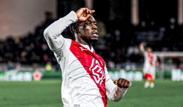 Balogun lập cú đúp bàn thắng.