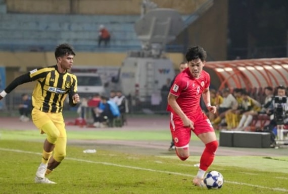 CAHN rời giải trong cay đắng.