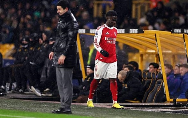 Sự thực dụng khiến Arsenal rơi vào tình cảnh khó khăn.