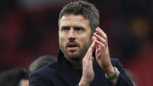 Michael Carrick sẽ phải chạm trán với một Everton thường chơi rất hay trên sân nhà Goodison Park.