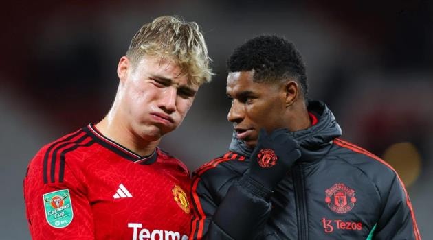 MU sẽ thu về không ít khi bán Hojlund và Rashford.