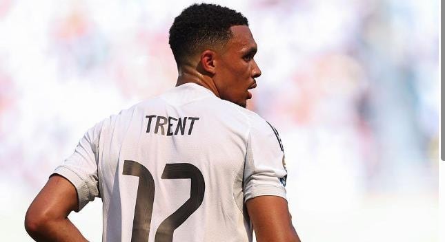 Alexander-Arnold nằm trong tầm ngắm Quỷ đỏ.