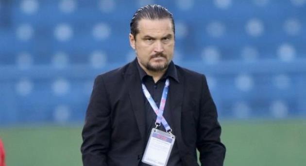 Myanmar muốn có HLV Velizar Popov.