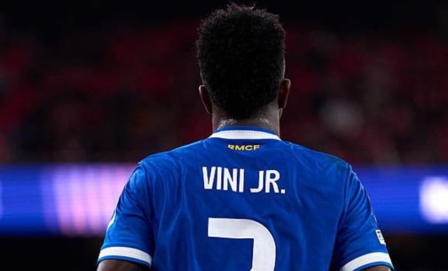 Vinicius Junior quyết tâm ghi bàn trong trận đấu gặp Osasuna.