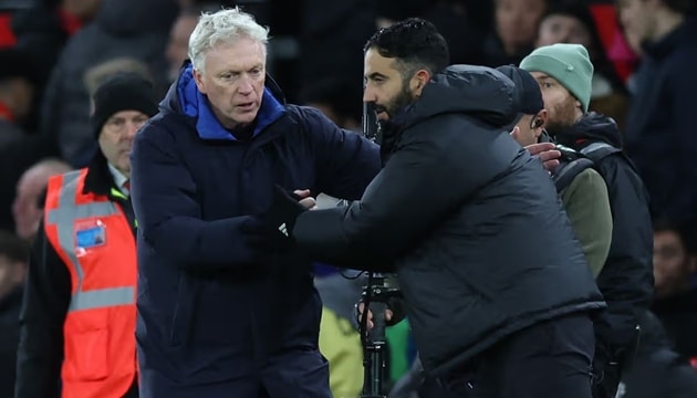 Amorim thường xuyên gặp khó trước Everton.