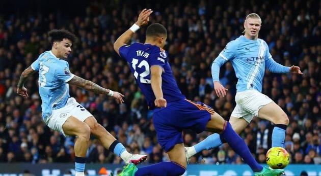 Nico O'Reilly tỏa sáng rực rỡ trước Newcastle.