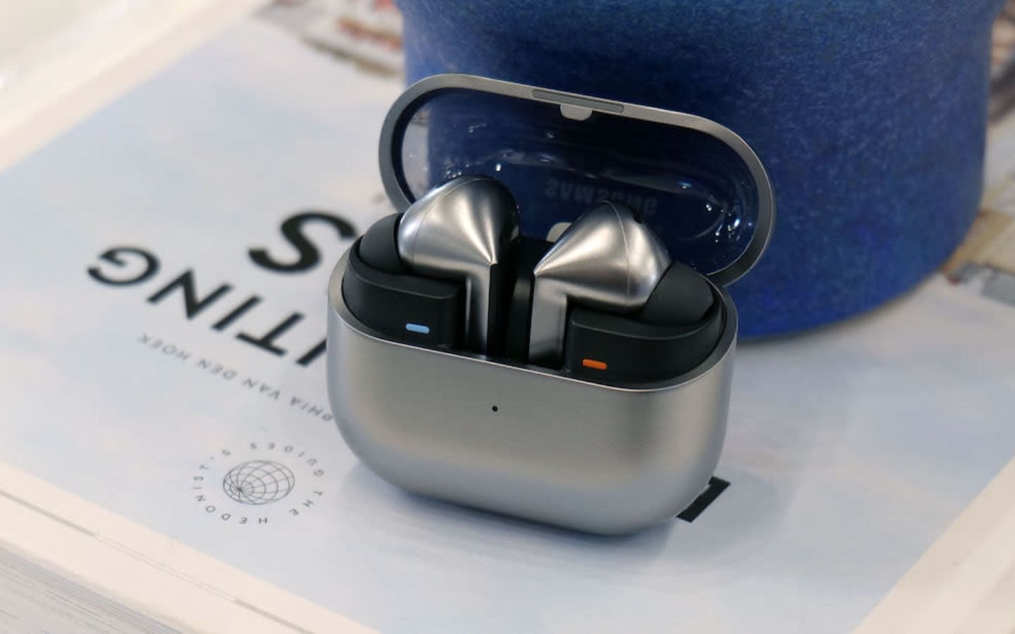 Tai nghe Galaxy Buds 3 Pro phiên bản hiện tại