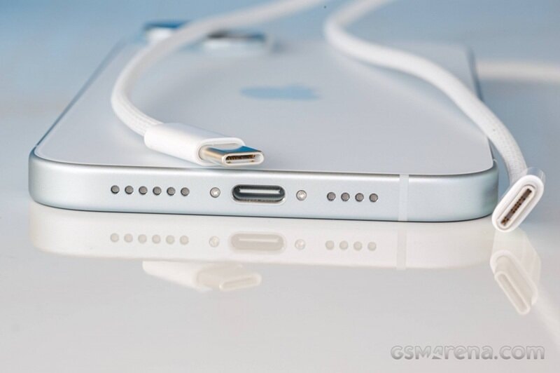 Pin iPhone 15 Plus dùng cả ngày