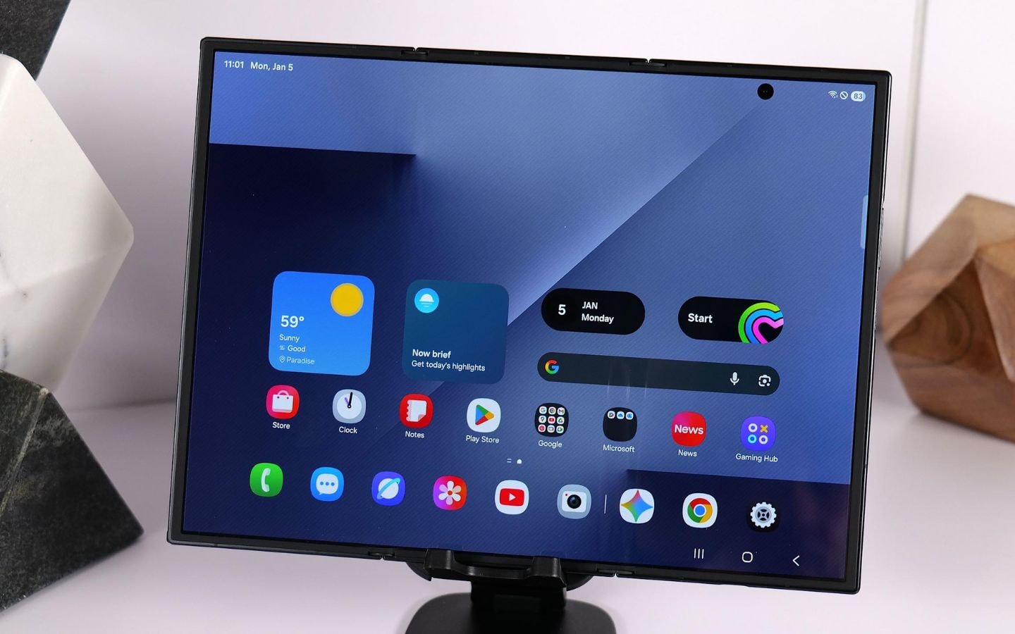 Mẫu điện thoại gập ba Galaxy Z TriFold của Samsung