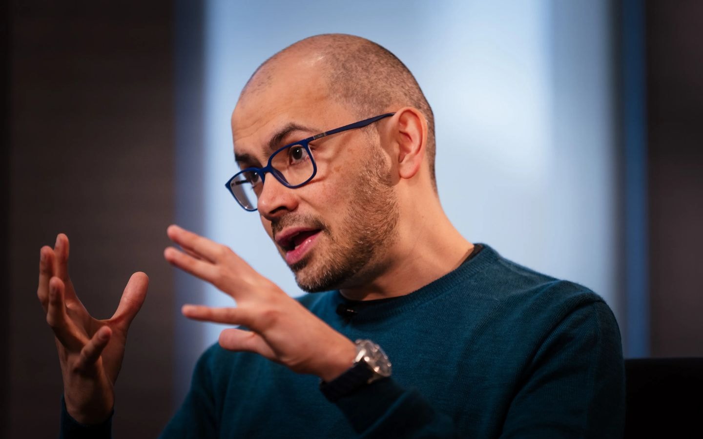 Demis Hassabis CEO Google DeepMind chia sẻ về thách thức chip nhớ trong phát triển AI