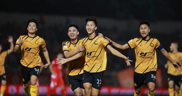 Thanh Hóa phải giải quyết vấn đề với án cấm chuyển nhượng của FIFA.