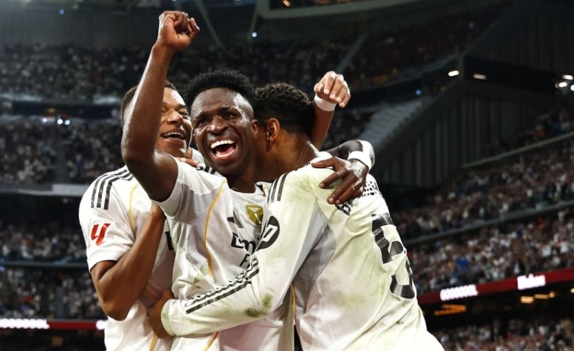 Lượt về vòng play-off Champions League.