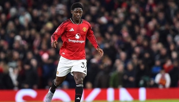 Giữ chân Mainoo là phục vụ cho kế hoạch dài hạn của Quỷ đỏ.