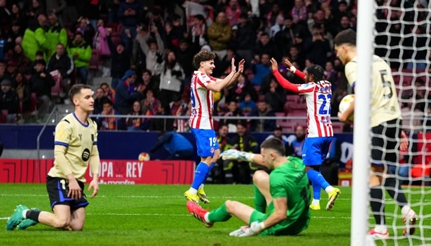 Các đối thủ lớn như Atletico Madrid đã tìm ra cách khắc chế lối chơi của Barcelona.