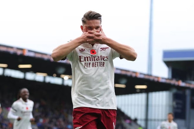 Arsenal đối mặt với các khoản phụ phí dựa trên thành tích của Gyokeres