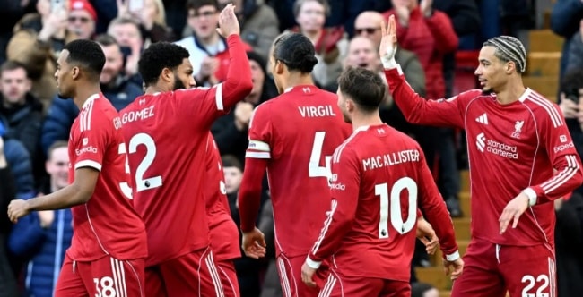 Liverpool có thắng lợi giòn giã.