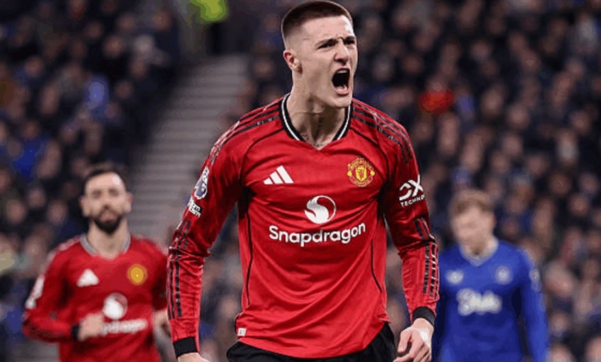 Benjamin Sesko ăn mừng bàn thắng quan trọng cho Manchester United trong tháng 2