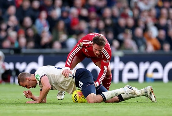 Alexis Mac Allister ghi bàn thắng đẳng cấp giúp Liverpool củng cố thế trận trước West Ham