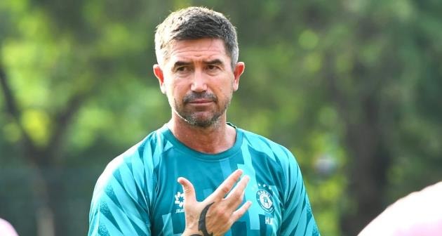 HLV Kewell thất vọng với công tác trọng tài
