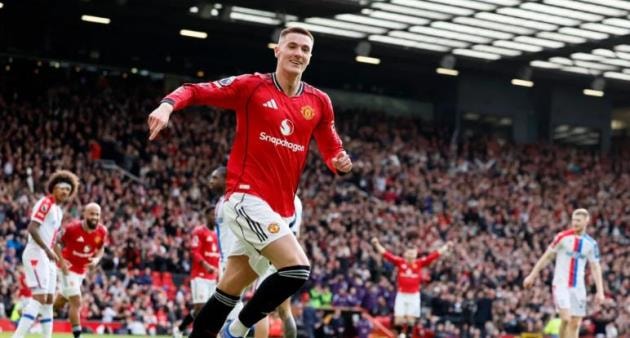 Benjamin Sesko ghi bàn thắng quyết định giúp Manchester United giành 3 điểm trước Crystal Palace.