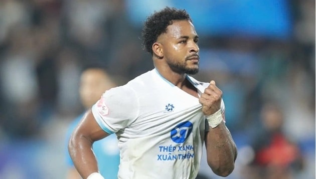 Xuân Son hạnh phúc khi phá lưới Ninh Bình