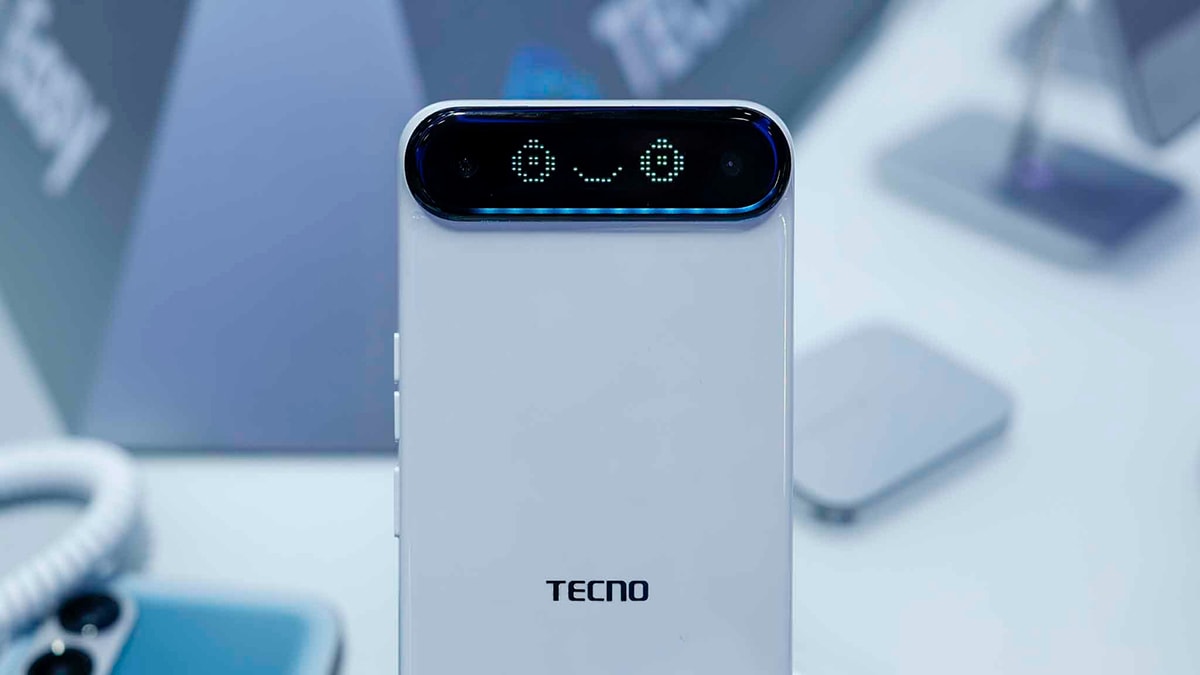 Toàn cảnh Tecno Slim 2 tại sự kiện MWC 2026