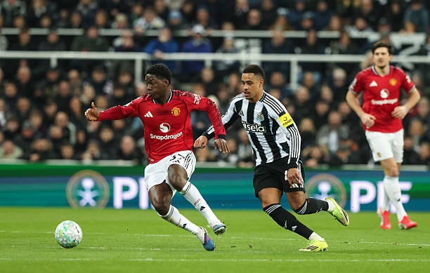 Tuyến giữa của Quỷ đỏ cần một máy quét thực thụ để giải phóng cho các tiền vệ sáng tạo.