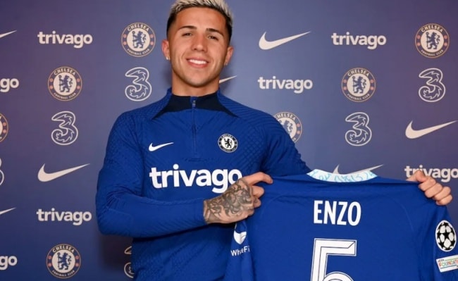 Fernandez là bản hợp đồng bom tấn của Chelsea.