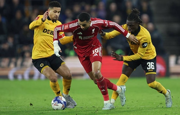 Cody Gakpo (5): Tiền đạo Hà Lan hoàn toàn lạc lõng ở vị trí trung phong, chỉ chạm bóng vỏn vẹn 30 lần.