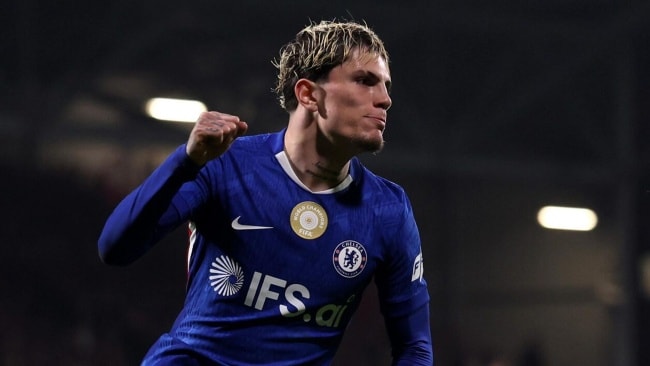 Alejandro Garnacho ghi bàn cho Chelsea.