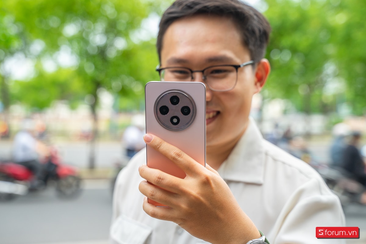 Reno12 F nhận bản cập nhật ColorOS 16