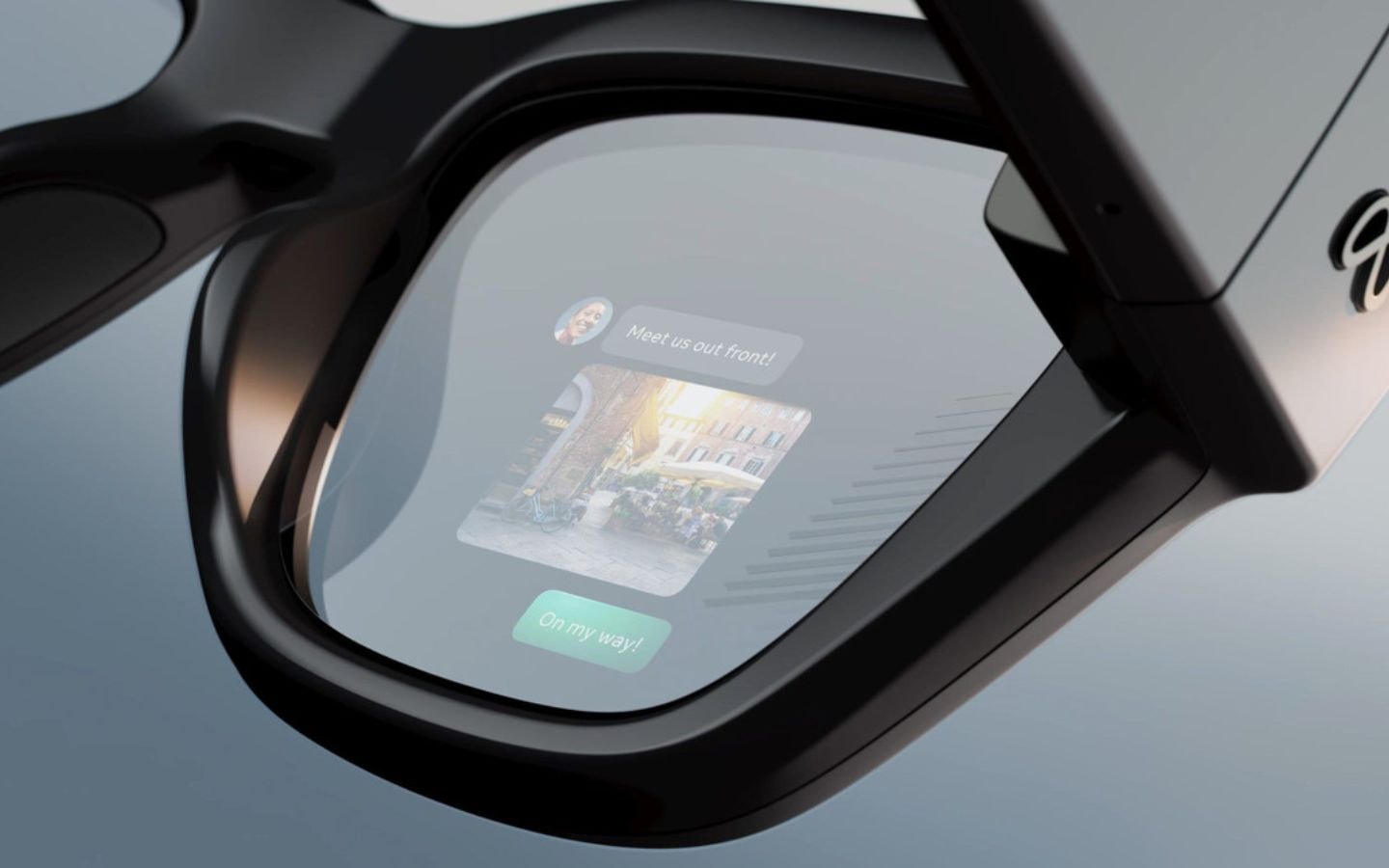 Các nhân viên đã bày tỏ sự khó chịu khi phải xem xét những đoạn video riêng tư