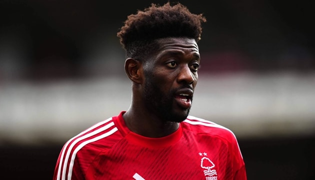 MU theo sát Ibrahim Sangare.