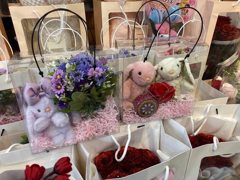 Các combo quà tặng 8/3 thiết kế sẵn được ưa chuộng tại Hà Nội