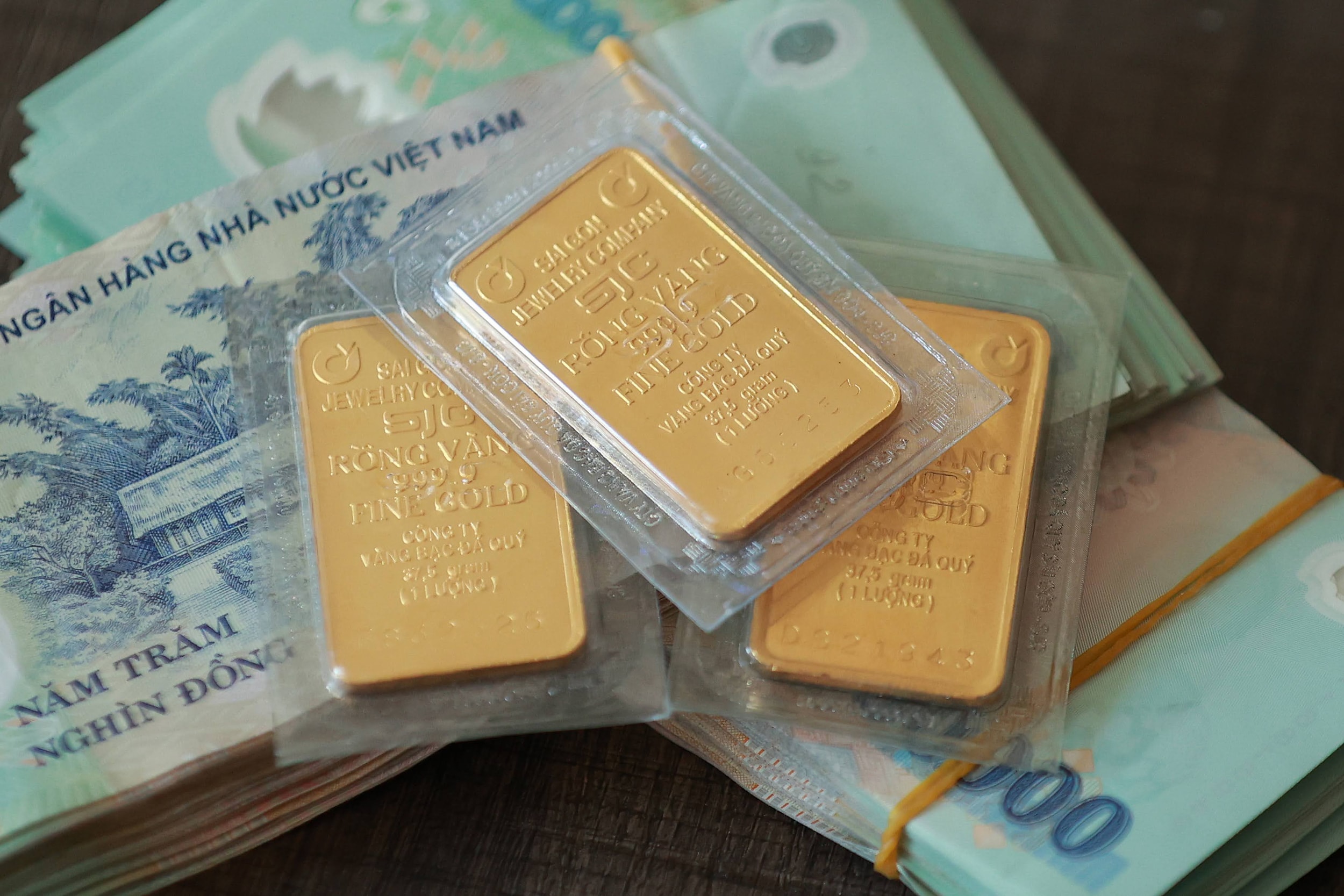 Giá vàng hôm nay 11/3/2026: SJC và vàng nhẫn tăng lên 186,3 triệu đồng