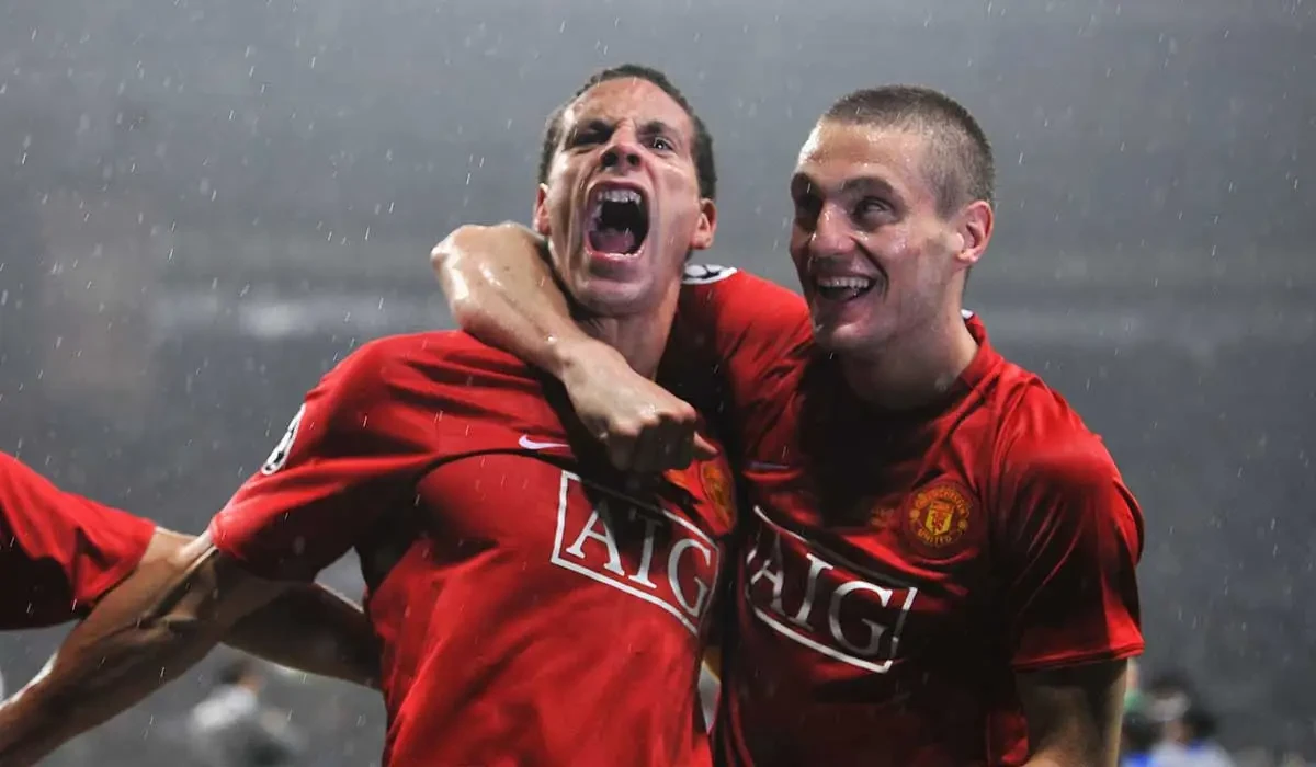 Đêm mưa Moscow và vinh quang Man United.