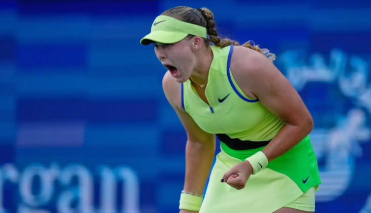 Mirra Andreeva đối mặt nguy cơ rớt khỏi top 10 WTA sau trận thua tại Indian Wells