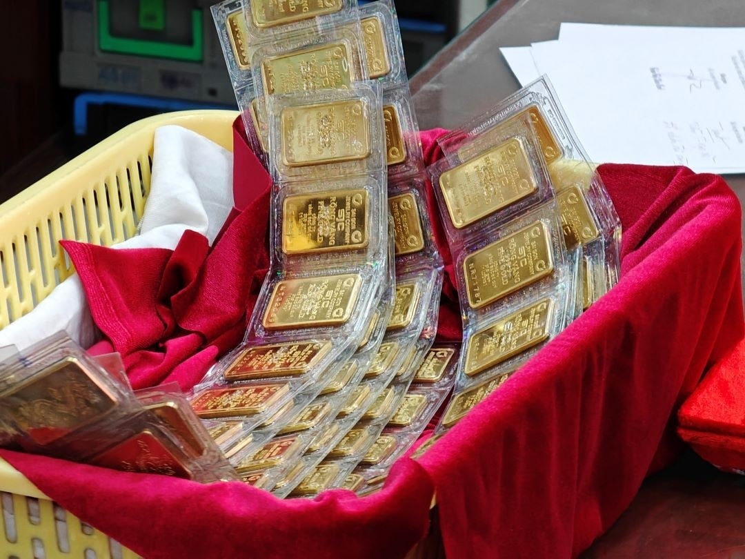 Giá vàng chiều nay 12/3: SJC, DOJI, PNJ đồng loạt giảm 900 nghìn