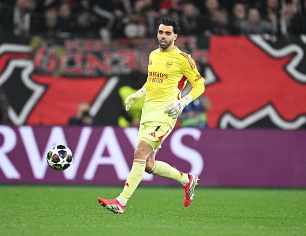 David Raya - 7.0 điểm: Có pha cứu thua xuất sắc cản phá cú đánh đầu của Terrier