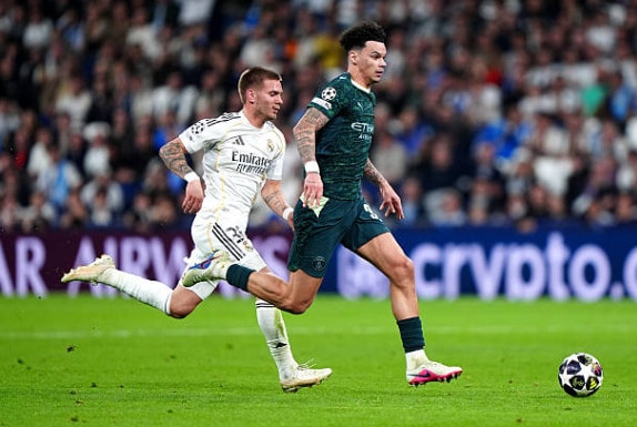 Nico O'Reilly bị Valverde áp đảo hoàn toàn