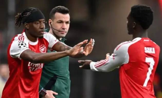 Arteta mạnh tay rút đội trưởng Saka để Madueke giải cứu Arsenal.