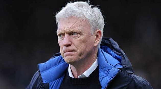 David Moyes có thể đổi sang sơ đồ 5 hậu vệ.