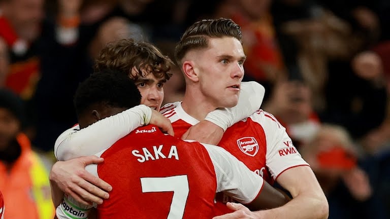 Arsenal ngày càng tiến gần chức vô địch Ngoại hạng Anh.