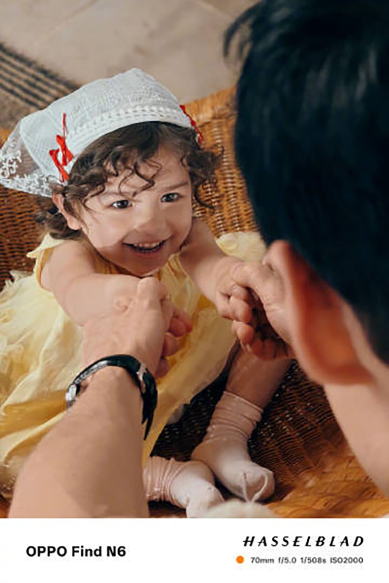 Mẫu ảnh chụp chân dung từ OPPO Find N6 với hiệu ứng xóa phông tự nhiên.