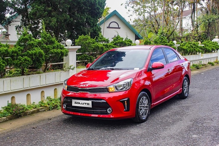 Thiết kế đầu xe KIA Soluto