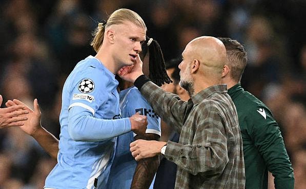 Pep Guardiola quyết định rút Erling Haaland ra từ sớm.