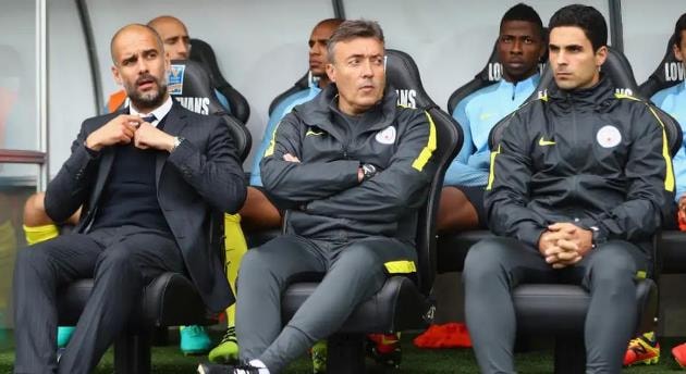 Pep và Arteta ngày còn chung chiến tuyến.